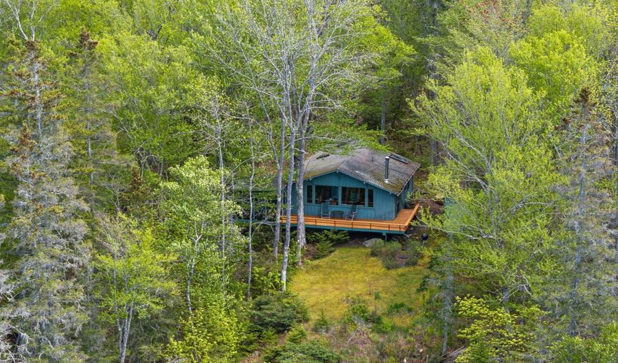 305 Bay View Dr, Bar Harbor, ME 04609 - 2 Beds, 1 Bath