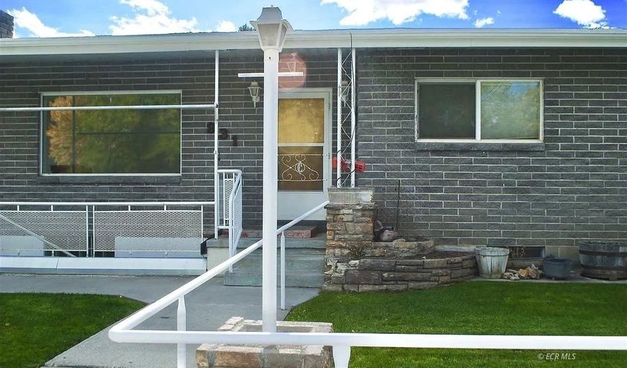 931 1st St, Elko, NV 89801 - 7 Beds, 4 Bath