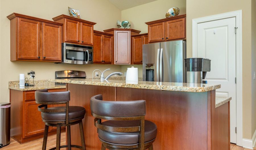 1132 15th Ave SE, Altoona, IA 50009 - 4 Beds, 3 Bath