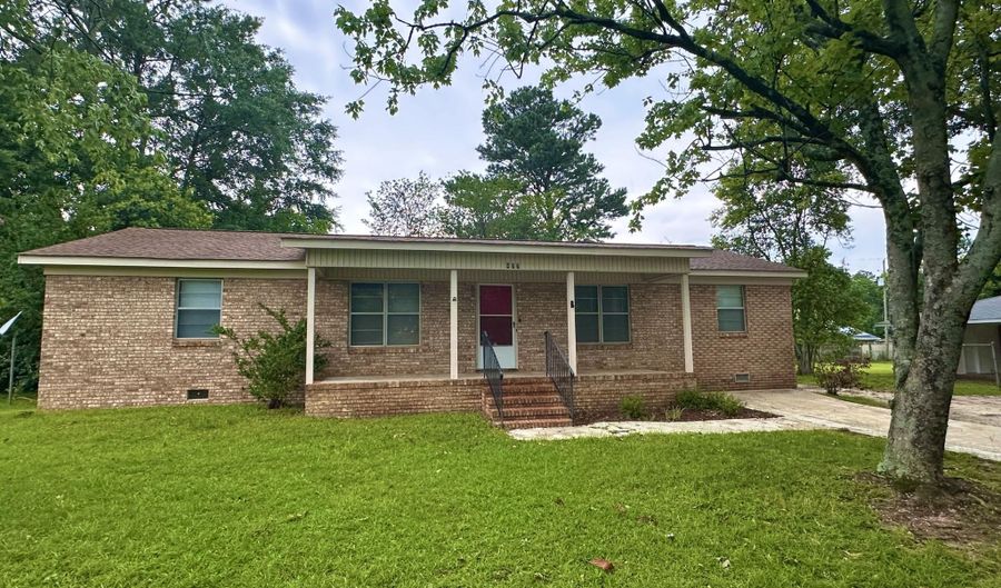 477 E. Pine Log Rd, Aiken, SC 29803 - 3 Beds, 2 Bath