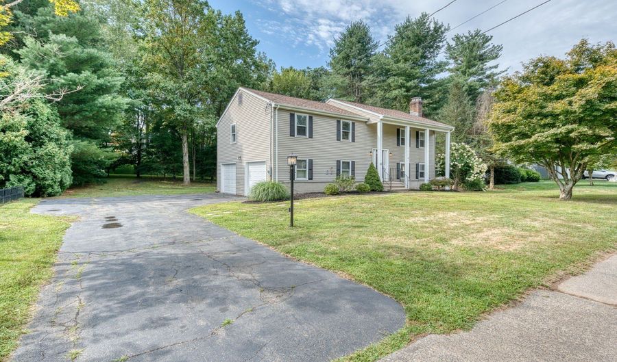 52 Plank Hill Rd, Bristol, CT 06010 - 3 Beds, 3 Bath