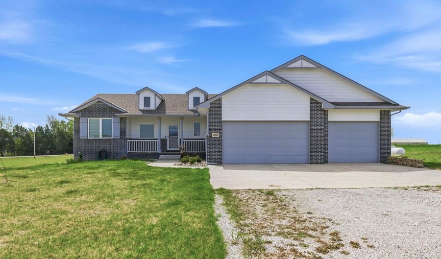 24801 W Indian Ridge St, Andale, KS 67001 - 5 Beds, 3 Bath