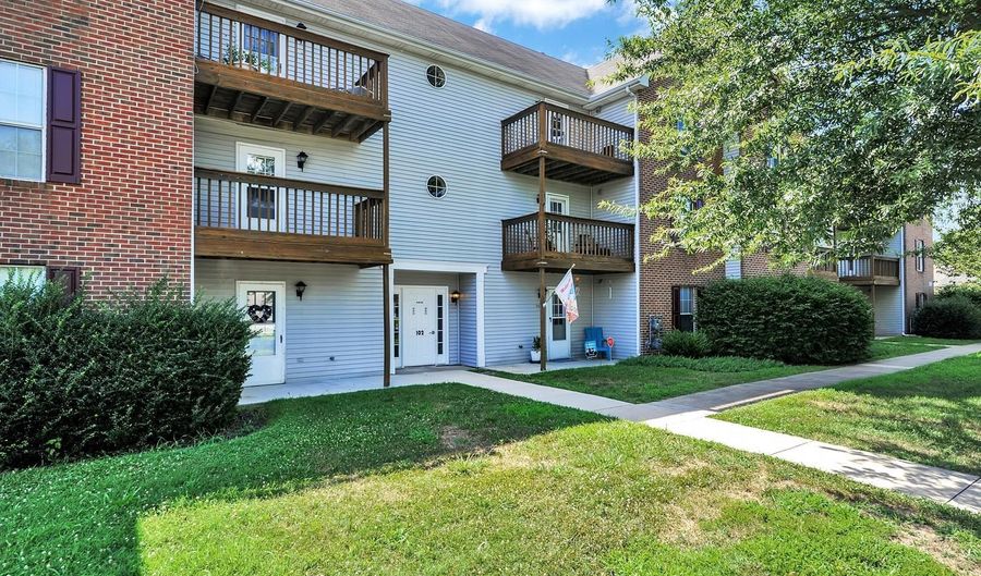 102 N CAROLINE Pl 201, Dover, DE 19904 - 2 Beds, 2 Bath