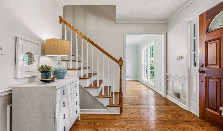 1111 Banbury Cross, Avondale Estates, GA 30002 - 4 Beds, 3 Bath