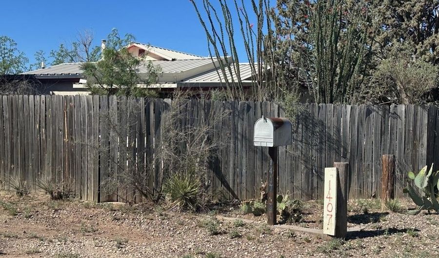 1407 N 9th St, Alpine, TX 79830 - 3 Beds, 2 Bath