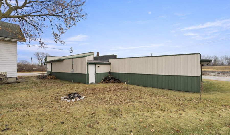 11915 Indianapolis Rd, Yoder, IN 46798 - 3 Beds, 2 Bath