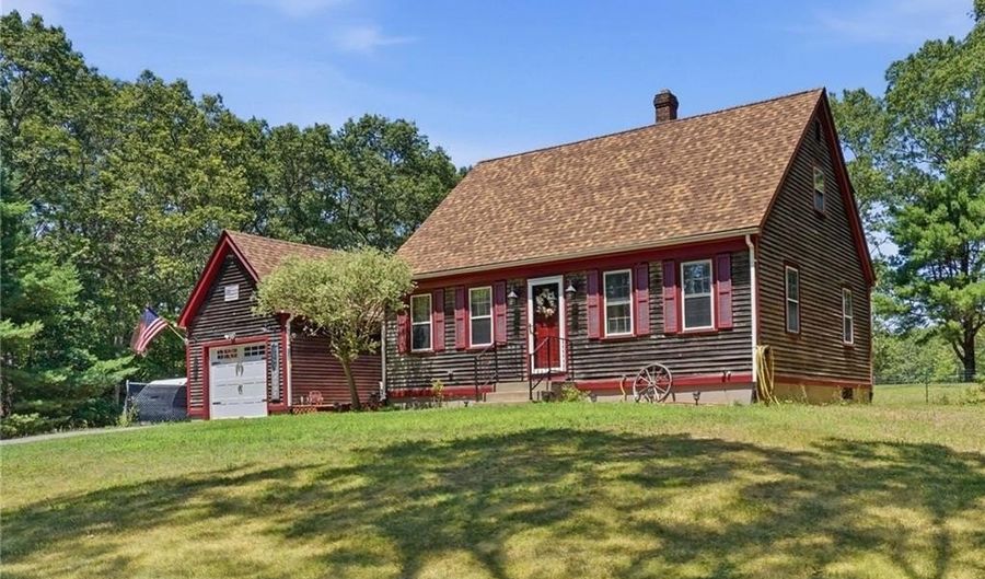 5675 Flat River Rd, Coventry, RI 02827 - 3 Beds, 2 Bath
