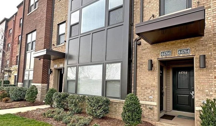 44766 TIVERTON Sq, Ashburn, VA 20147 - 3 Beds, 3 Bath