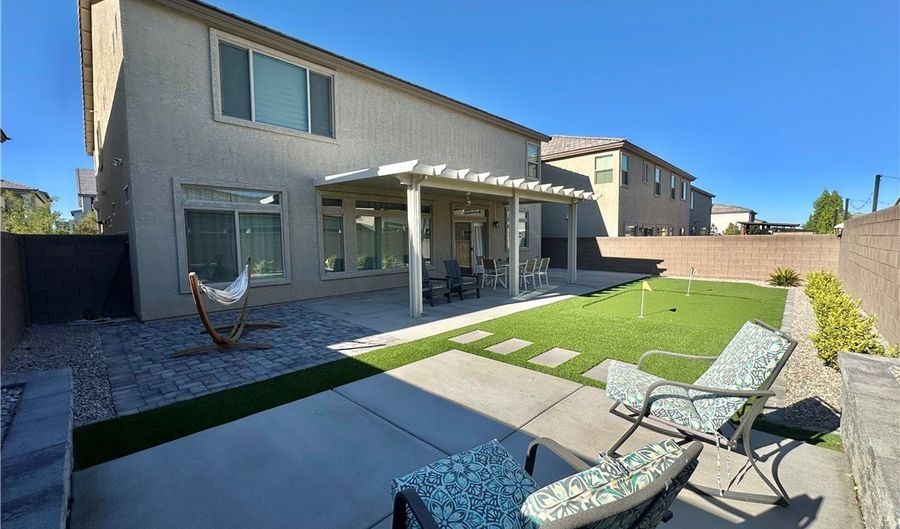 7139 Grace Estate Ave, Las Vegas, NV 89113 - 5 Beds, 4 Bath