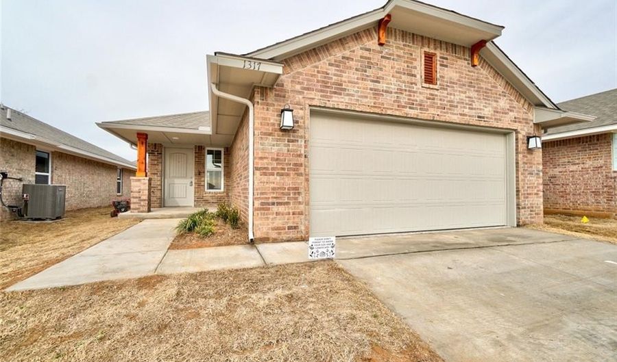 1317 Harvest Trl, Yukon, OK 73099 - 3 Beds, 2 Bath