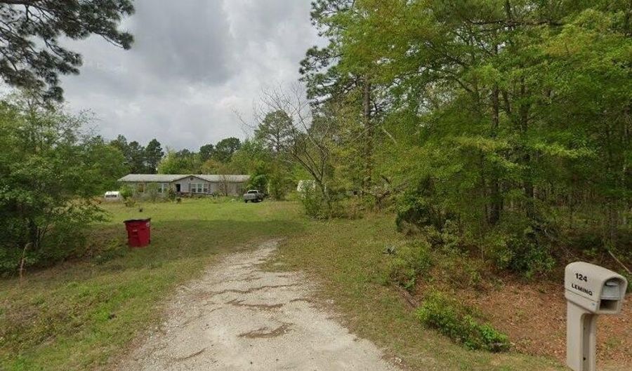 124 Tanglewood Dr, Albany, GA 31705 - 3 Beds, 2 Bath