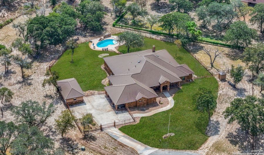 584 Arbor Vw, Adkins, TX 78101 - 4 Beds, 3 Bath