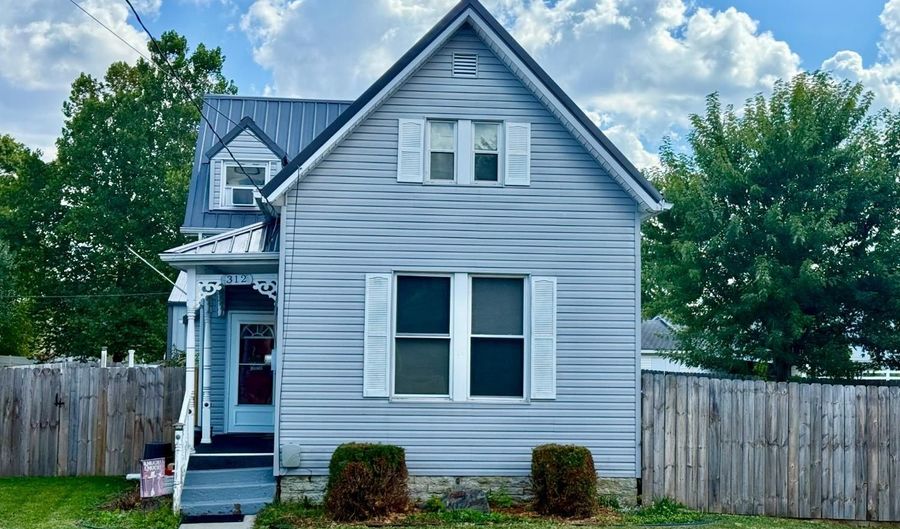 312 S Eastern Ave, Batesville, IN 47006 - 3 Beds, 2 Bath