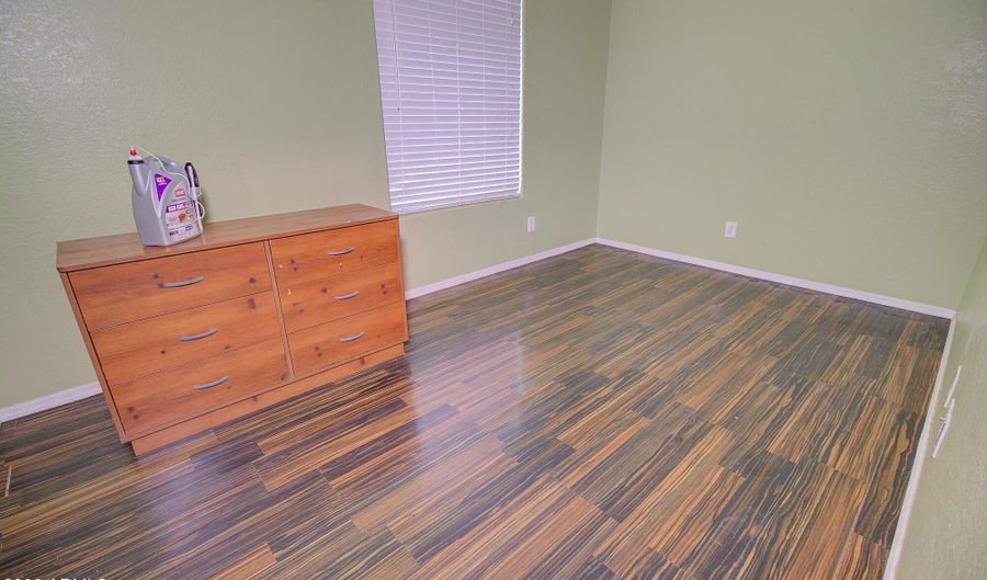 1733 E CATALINA St, Casa Grande, AZ 85122 - 3 Beds, 2 Bath