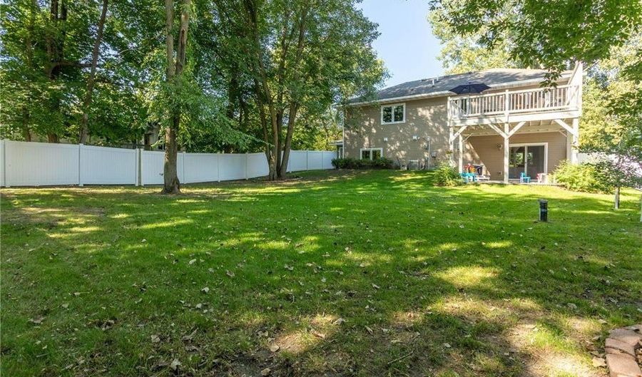 305 E Lake Geneva Rd NE, Alexandria, MN 56308 - 4 Beds, 2 Bath