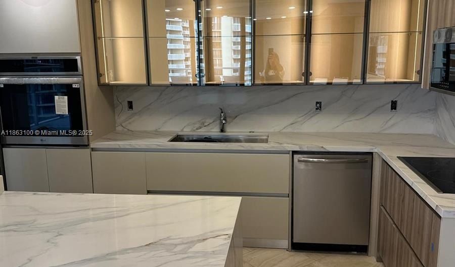 19500 Turnberry Way 12E, Aventura, FL 33180 - 3 Beds, 3 Bath