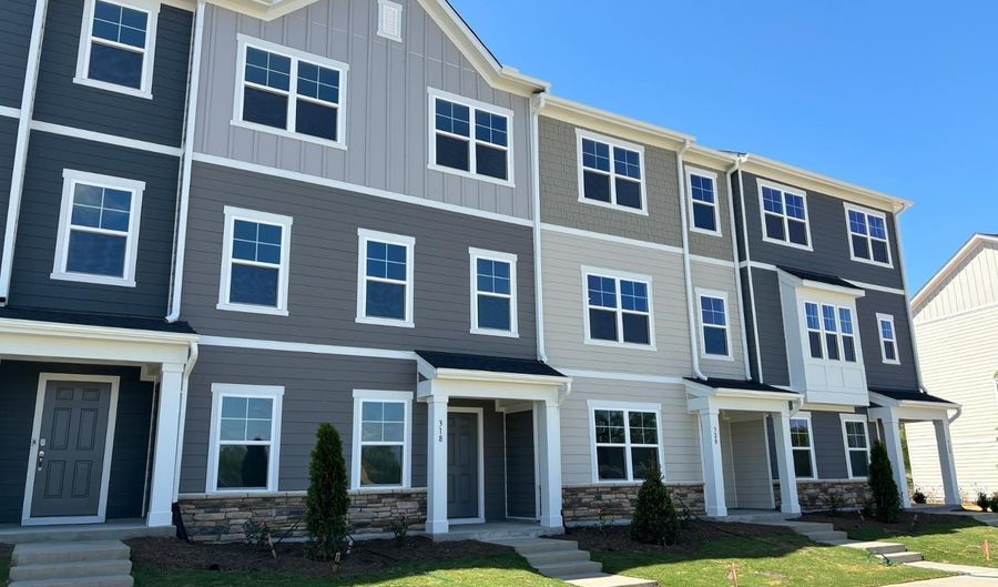 318 Leland Crest Dr, Apex, NC 27539 - 4 Beds, null Bath