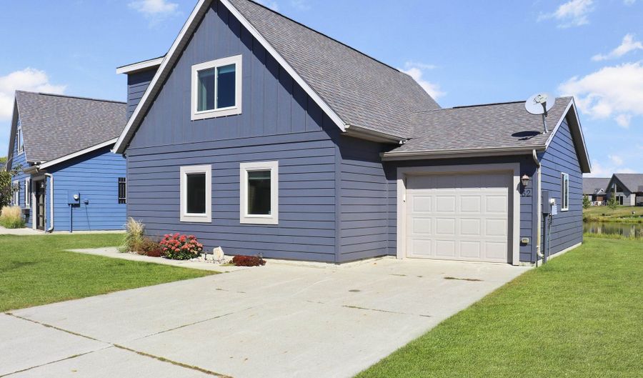 290 240th Avenue 62, Arnolds Park, IA 51331 - 3 Beds, 2 Bath