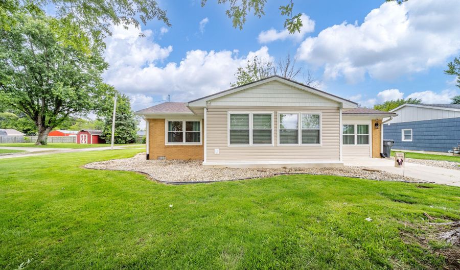 149 E 75th St, Anderson, IN 46013 - 3 Beds, 2 Bath