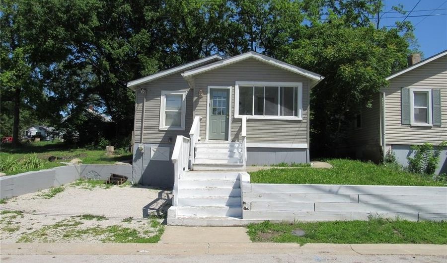 3034 Glenwood Ave, Alton, IL 62002 - 2 Beds, 1 Bath