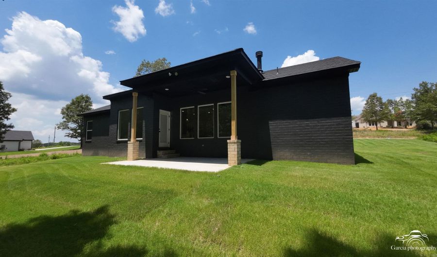9033 Creek Vw, Bauxite, AR 72011 - 3 Beds, 2 Bath
