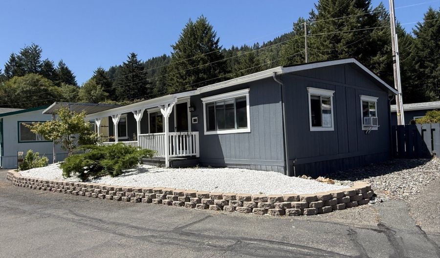 98825 PLEASANT HILL Dr 26, Brookings, OR 97415 - 2 Beds, 2 Bath