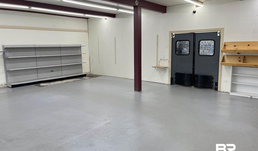 102 S Main St, Atmore, AL 36502 - 0 Beds, 0 Bath