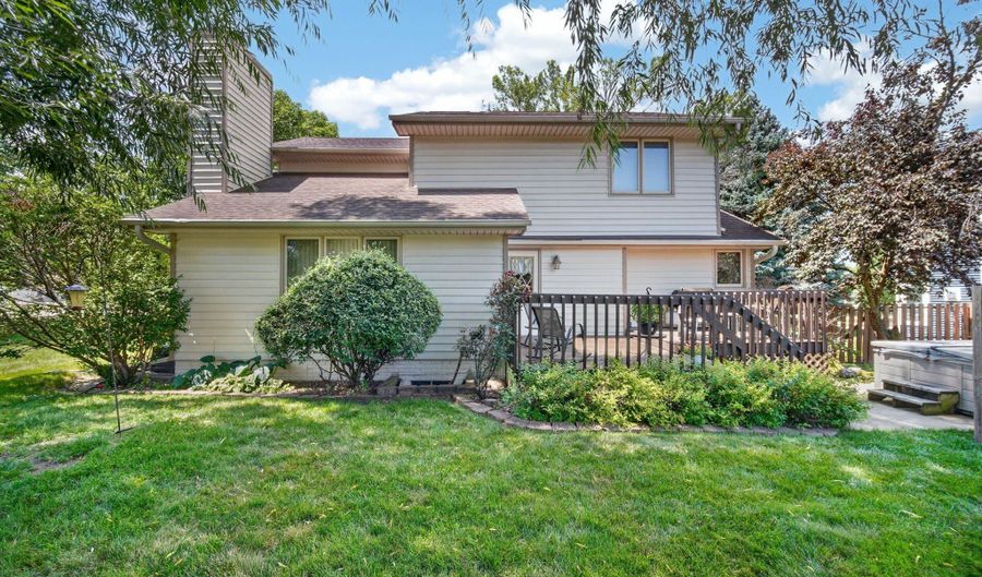 1299 Bentwood Ct, Altoona, IA 50009 - 3 Beds, 3 Bath