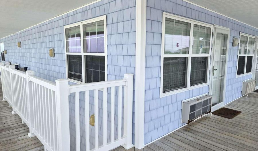 2401 W Fort Macon Rd B220, Atlantic Beach, NC 28512 - 1 Beds, 1 Bath