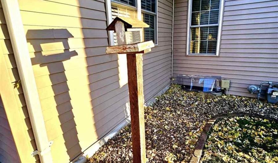 105 N Division St, Anamosa, IA 52205 - 2 Beds, 0 Bath