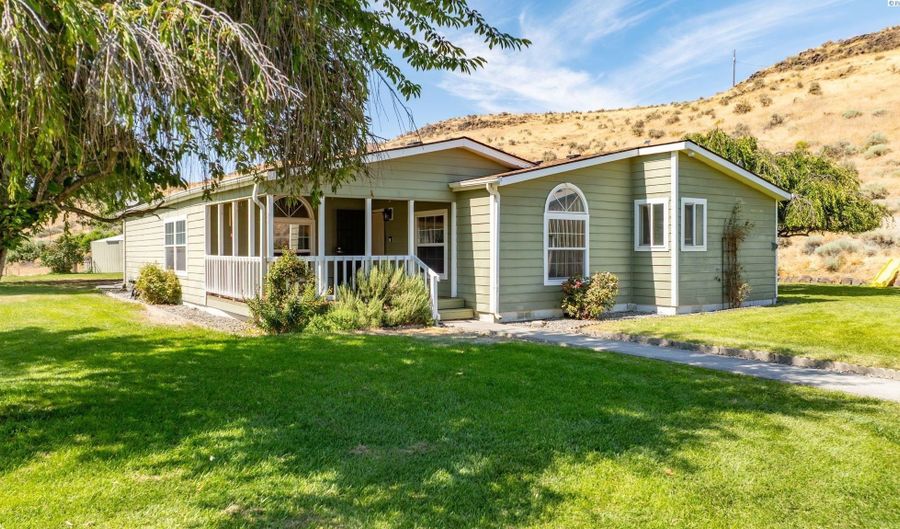 64410 E Solar Pr NE, Benton City, WA 99320 - 3 Beds, 2 Bath