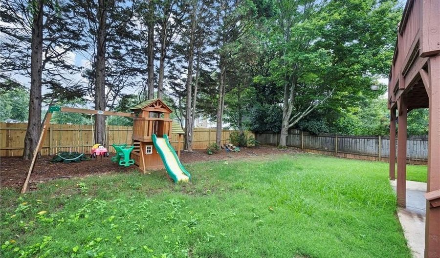 2809 Ashwood Pl, Decatur, GA 30030 - 4 Beds, 4 Bath