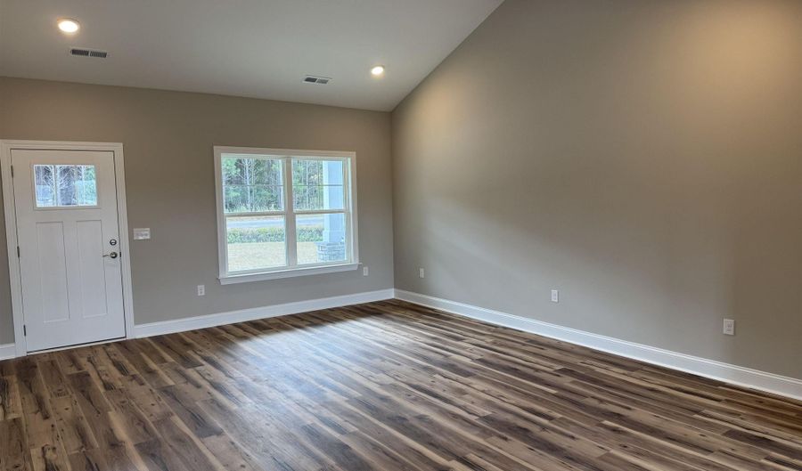 4963 Dupont Rd, Aynor, SC 29511 - 4 Beds, 3 Bath