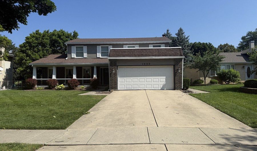 1550 W GOLDENGATE Dr, Addison, IL 60101 - 3 Beds, 3 Bath