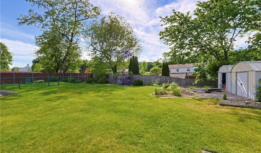 50 Brookdale Ave, Cranston, RI 02921 - 4 Beds, 2 Bath