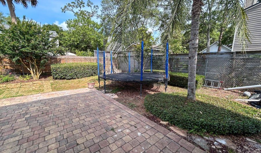 800 STOCKS St, Atlantic Beach, FL 32233 - 3 Beds, 2 Bath
