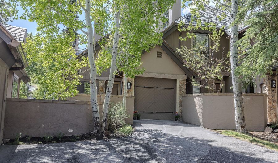 111 Scott Hill Rd 17, Beaver Creek, CO 81620 - 4 Beds, 5 Bath