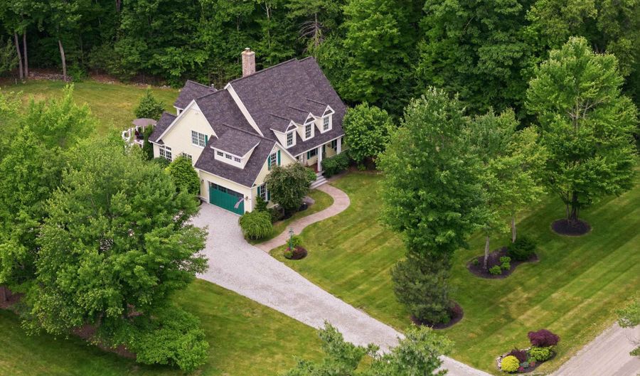 62 Dupaw Gould Rd, Brookline, NH 03033 - 5 Beds, 4 Bath