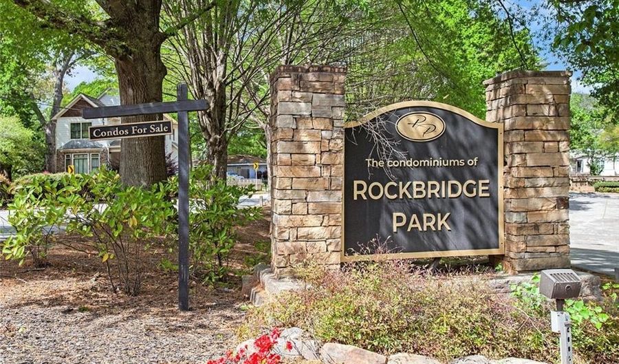233 Cobblestone Trl, Avondale Estates, GA 30002 - 2 Beds, 2 Bath