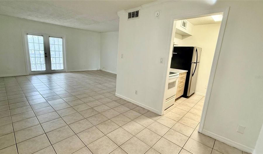 415 WYMORE Rd 201, Altamonte Springs, FL 32714 - 2 Beds, 1 Bath