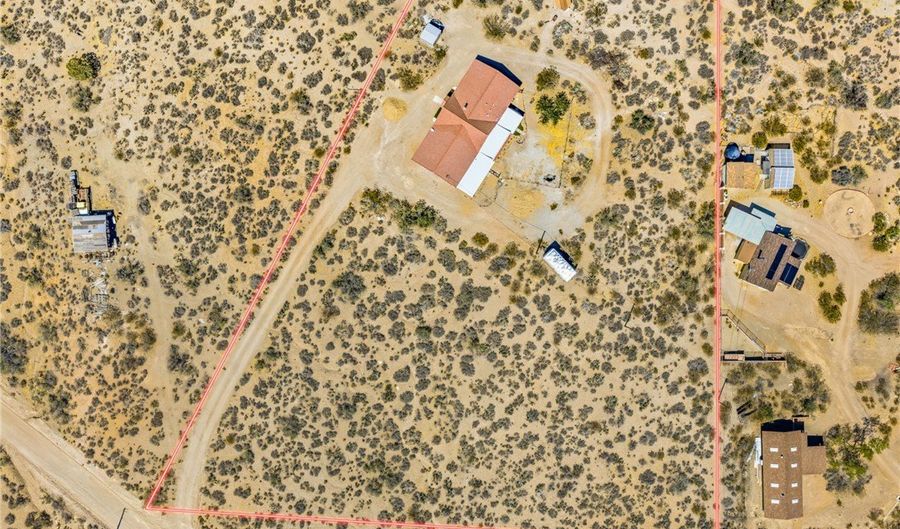 9910 N Tuckahoe Rd, Chloride, AZ 86431 - 4 Beds, 3 Bath