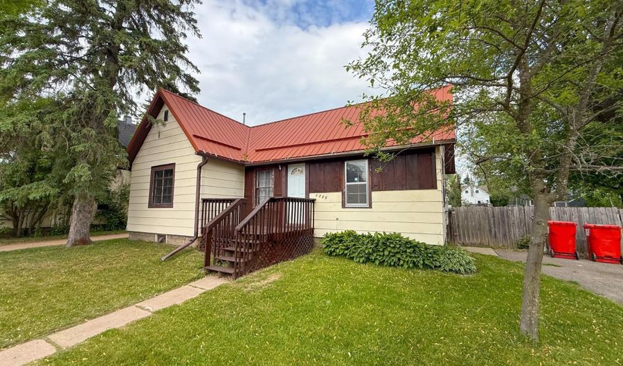 1325 EDISON St, Antigo, WI 54409 - 2 Beds, 1 Bath