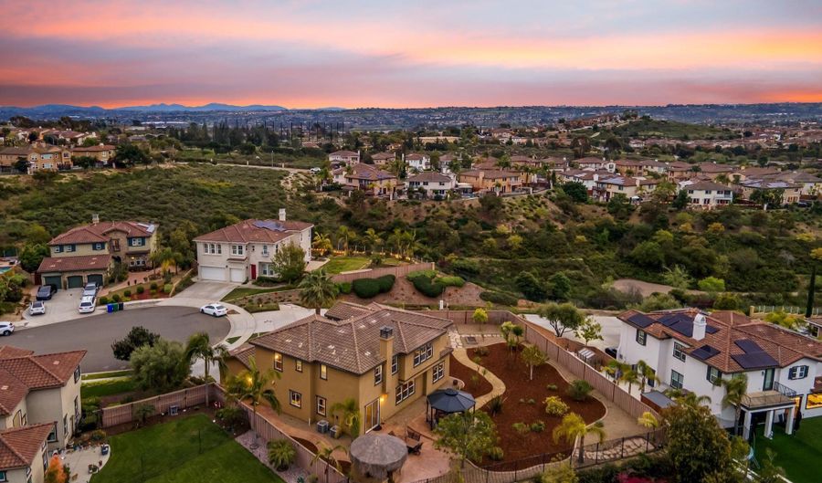 1082 Straightaway Ct, Oceanside, CA 92057 - 4 Beds, 4 Bath