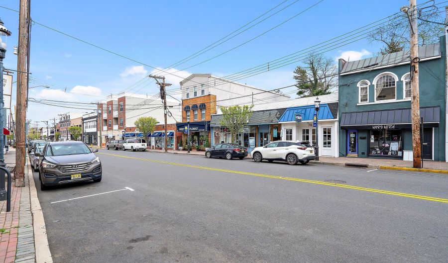 383 Navesink Ave, Atlantic Highlands, NJ 07716 - 3 Beds, 3 Bath