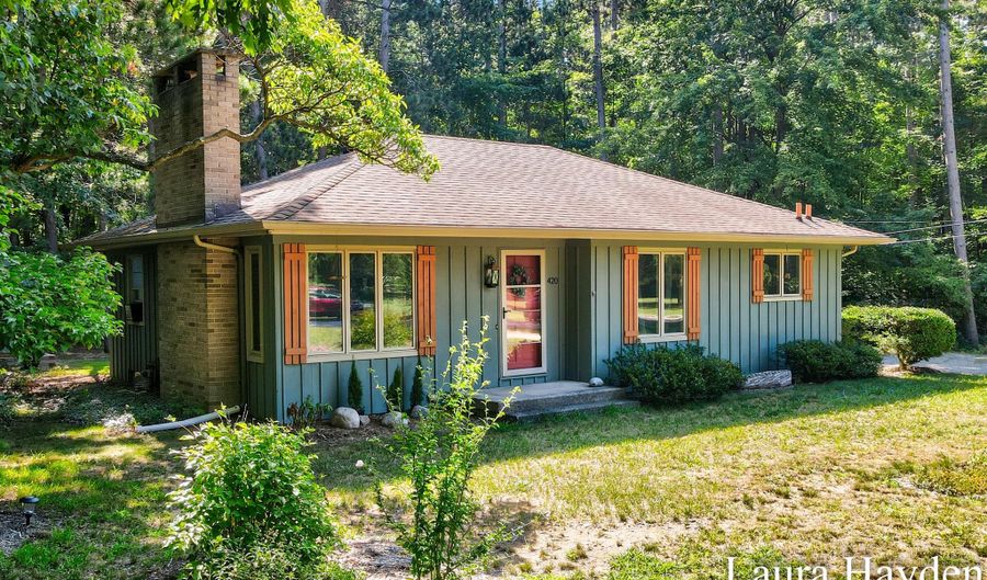 420 Pine Land Dr SE, Ada, MI 49301 - 2 Beds, 1 Bath