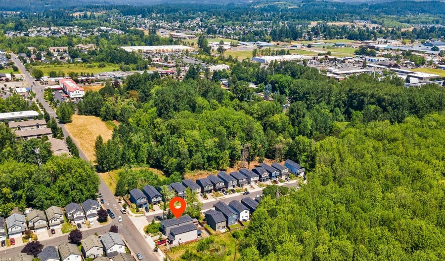 502 SW 15TH Ave, Battle Ground, WA 98604 - 3 Beds, 3 Bath