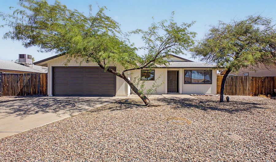 562 E HONDO Ave, Apache Junction, AZ 85119 - 3 Beds, 2 Bath