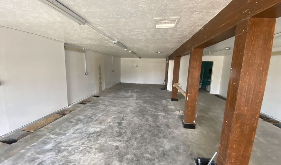 1326 Idaho St, Elko, NV 89801 - 0 Beds, 1 Bath