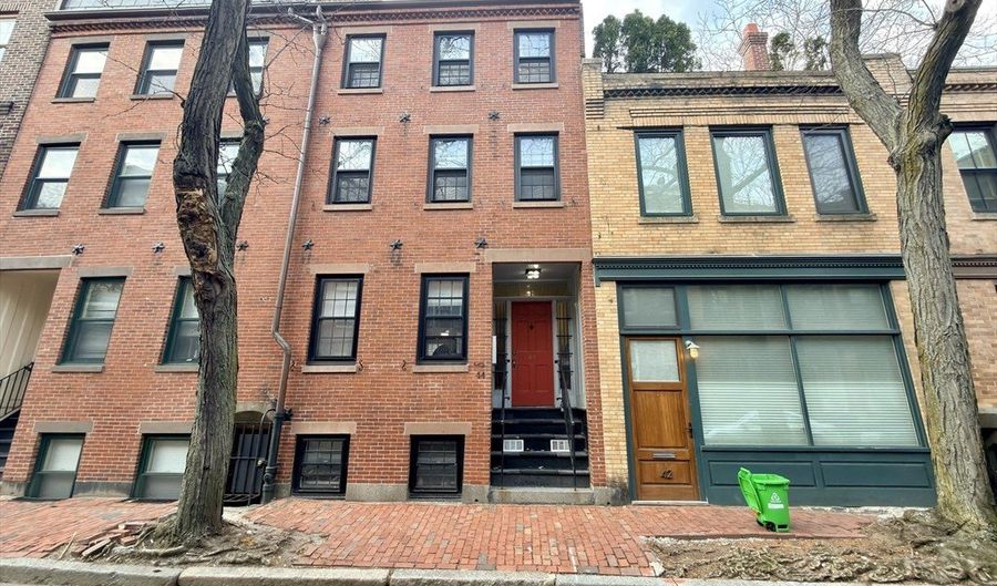 44 Melrose St 4, Boston, MA 02116 - 2 Beds, 2 Bath