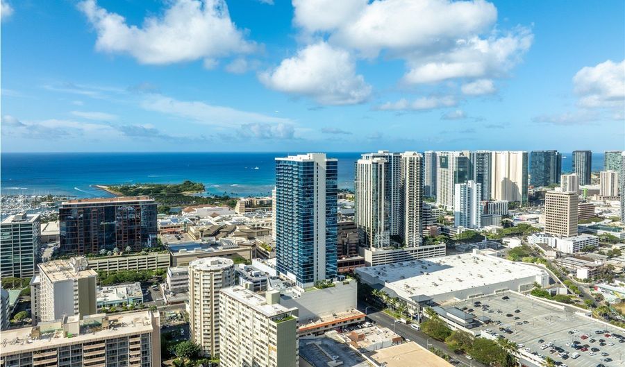 629 Keeaumoku St 3801, Honolulu, HI 96814 - 3 Beds, 3 Bath